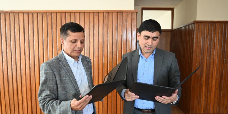 The current image has no alternative text. The file name is: beema.jpg