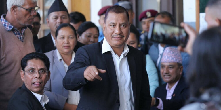 The current image has no alternative text. The file name is: biplop-1.jpg