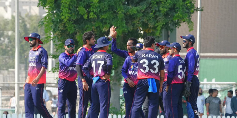 The current image has no alternative text. The file name is: cricket.jpg