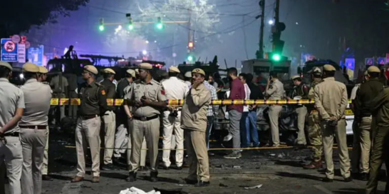 The current image has no alternative text. The file name is: delhi.jpg