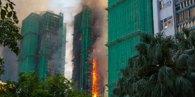 The current image has no alternative text. The file name is: honkong.jpg