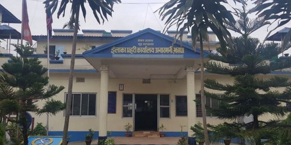 प्रहरी कार्यालयमा आगजनी र तोडफोड गर्ने १२ जना झापाबाट पक्राउ