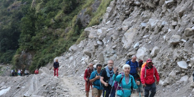 The current image has no alternative text. The file name is: manaslu.jpg