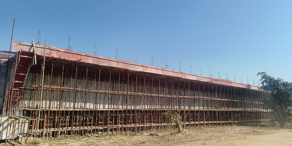 राप्ती नदीको सिधनियाघाटमा तीव्र गतिमा पक्की पुल निर्माण हुँदै