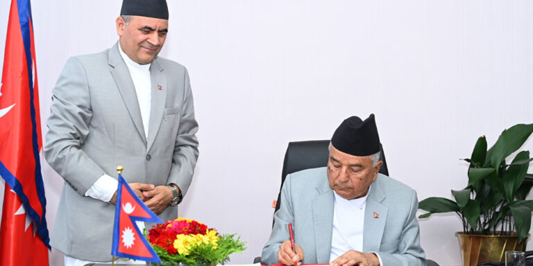 The current image has no alternative text. The file name is: rastrapati-3.jpg
