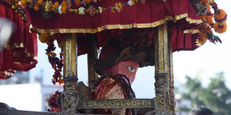 The current image has no alternative text. The file name is: rato-machhindranath.jpg