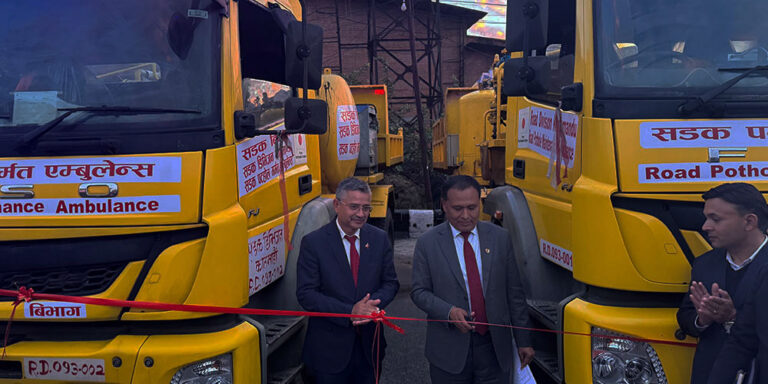 The current image has no alternative text. The file name is: road.jpg