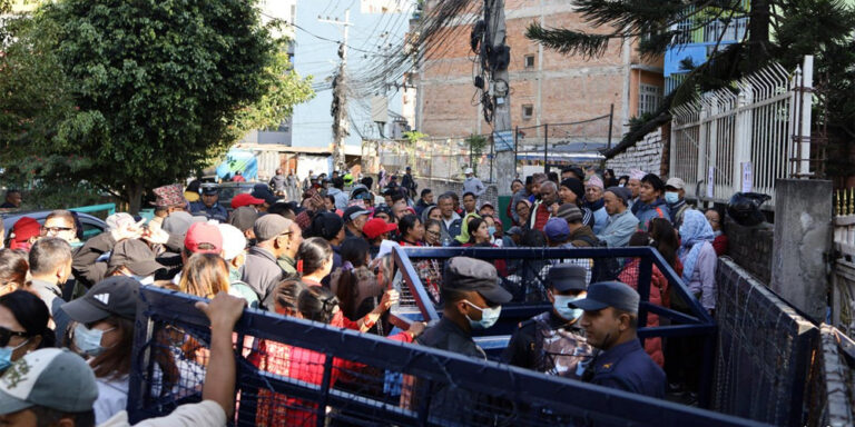 The current image has no alternative text. The file name is: sahkari-pidit.jpg