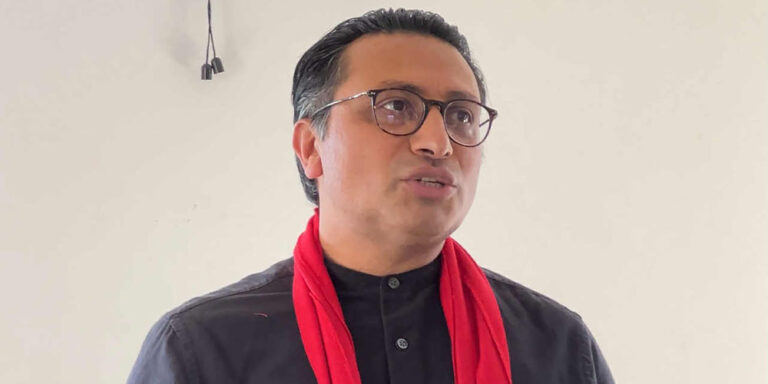 The current image has no alternative text. The file name is: swornim.jpg