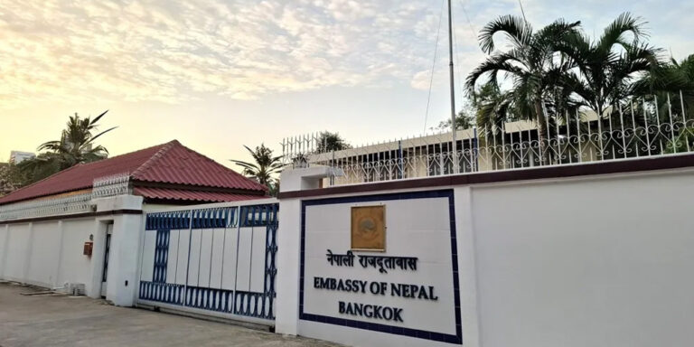 The current image has no alternative text. The file name is: thailand.jpg