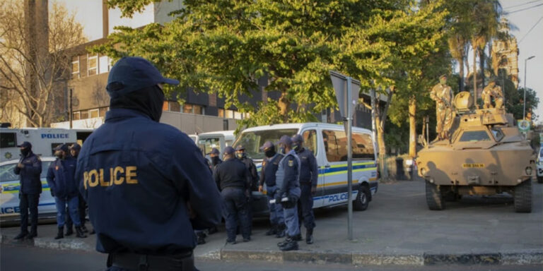 The current image has no alternative text. The file name is: afrika.jpg