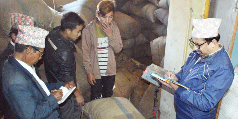 The current image has no alternative text. The file name is: alaichi-.jpg