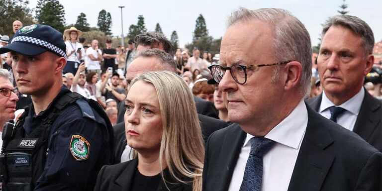 The current image has no alternative text. The file name is: australia.jpg