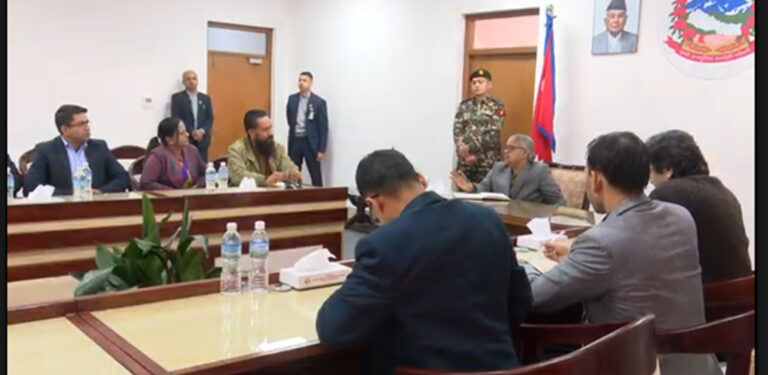 The current image has no alternative text. The file name is: chalphal.jpg