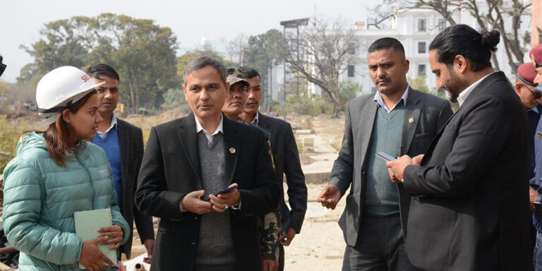 The current image has no alternative text. The file name is: grihamantri.jpg