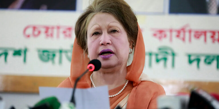 The current image has no alternative text. The file name is: khalida.jpg