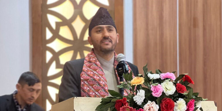 The current image has no alternative text. The file name is: kharel.jpg