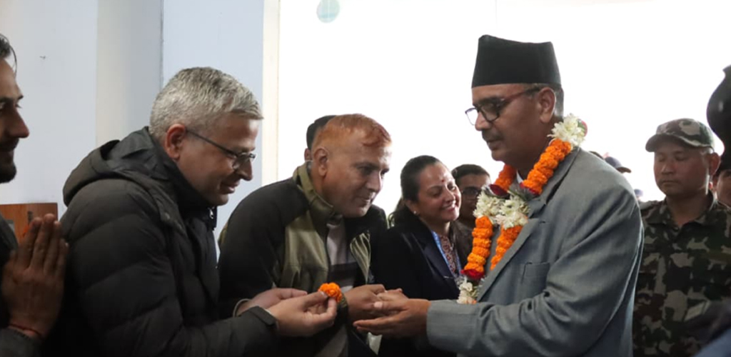 श्रममन्त्री भण्डारीले सम्हाले कार्यभार