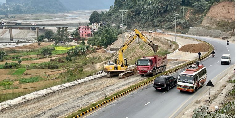 The current image has no alternative text. The file name is: muglin_pkr.jpg