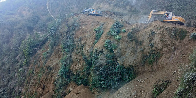 The current image has no alternative text. The file name is: nagdhunga.jpg