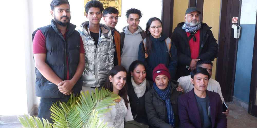 विदेशमा पनि मतदानको व्यवस्था मिलाउन प्रमुख आयुक्तलाई अनुरोध