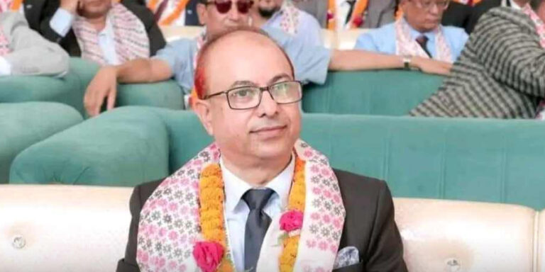 The current image has no alternative text. The file name is: surendra_kumar_mahato.jpg