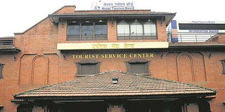 The current image has no alternative text. The file name is: tourism-bord.jpg