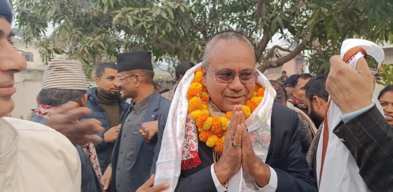 The current image has no alternative text. The file name is: yadv.jpg