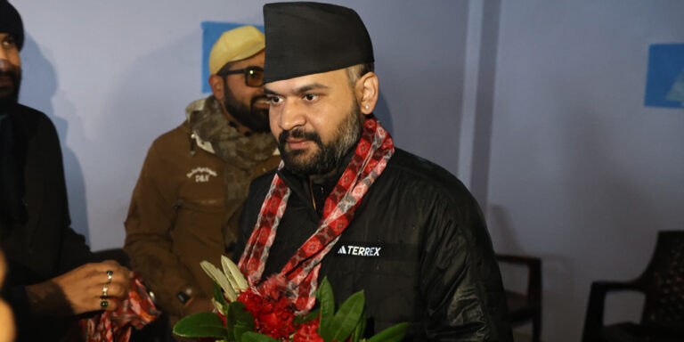 The current image has no alternative text. The file name is: balen-12.jpg