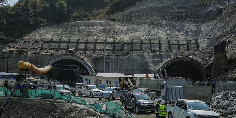 The current image has no alternative text. The file name is: fast-track-.jpg