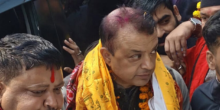 The current image has no alternative text. The file name is: gagan-8.jpg