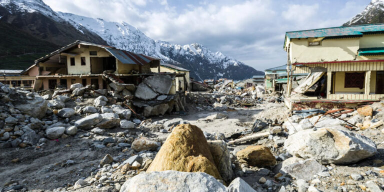 The current image has no alternative text. The file name is: himali.jpg