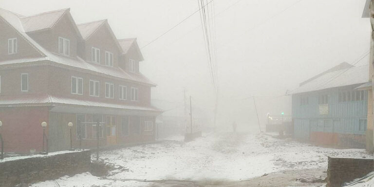 The current image has no alternative text. The file name is: kalinchowk.jpg