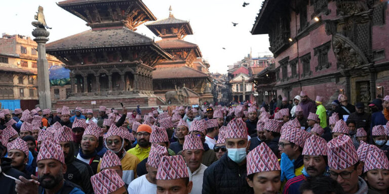 The current image has no alternative text. The file name is: topi-day.jpg