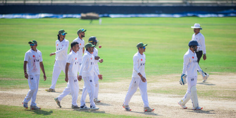 The current image has no alternative text. The file name is: army.jpg