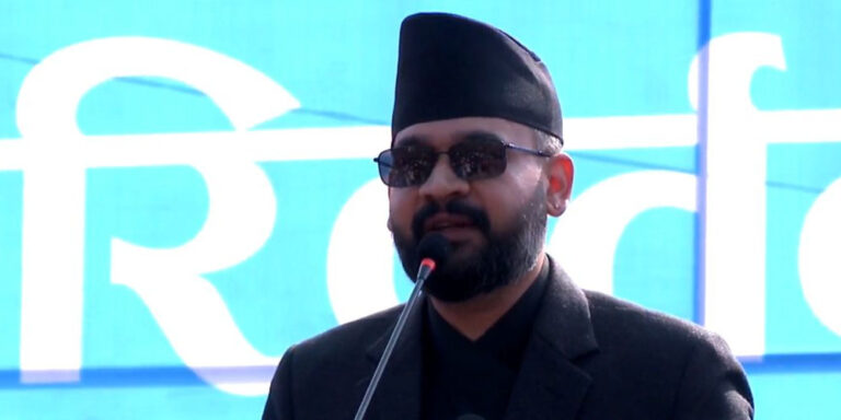 The current image has no alternative text. The file name is: balen-3.jpg