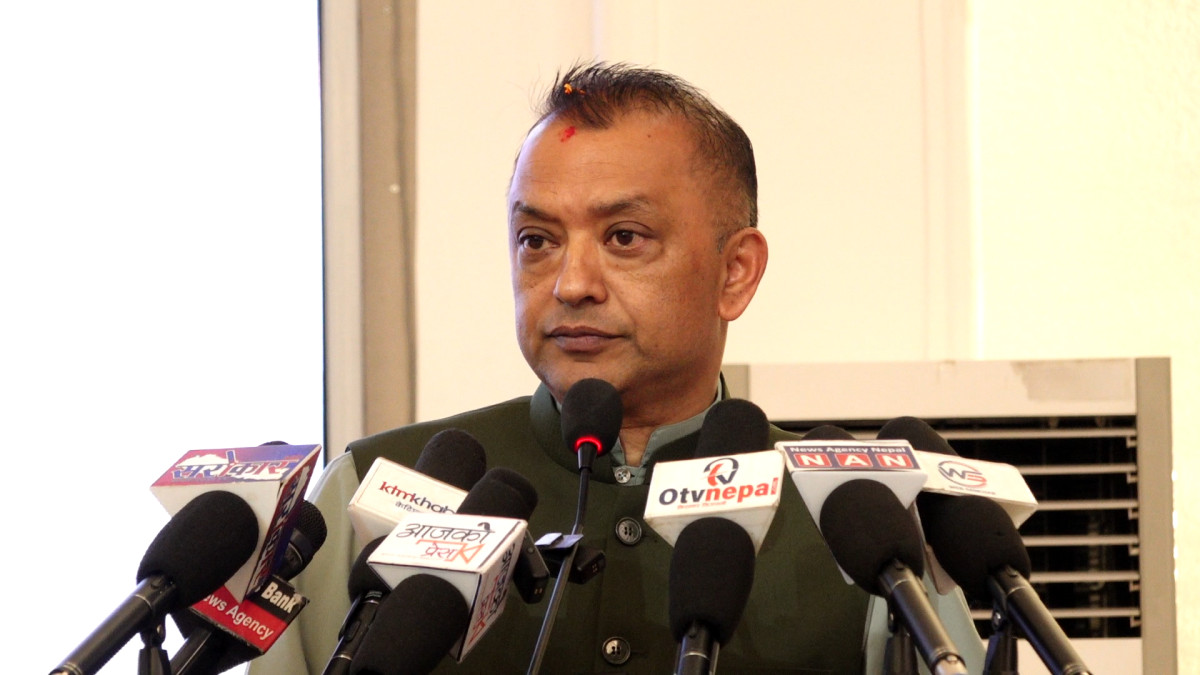 सुकुम्बासी समस्याको समाधान कानूनसम्मत र मानवीय हुनुपर्छ : गगन