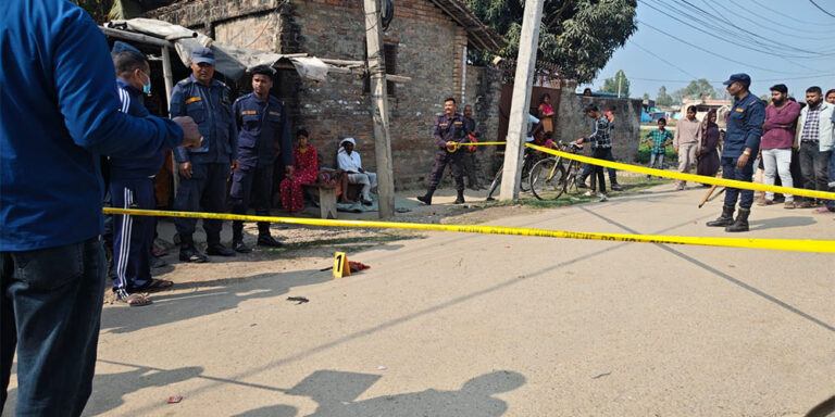 The current image has no alternative text. The file name is: goli.jpg