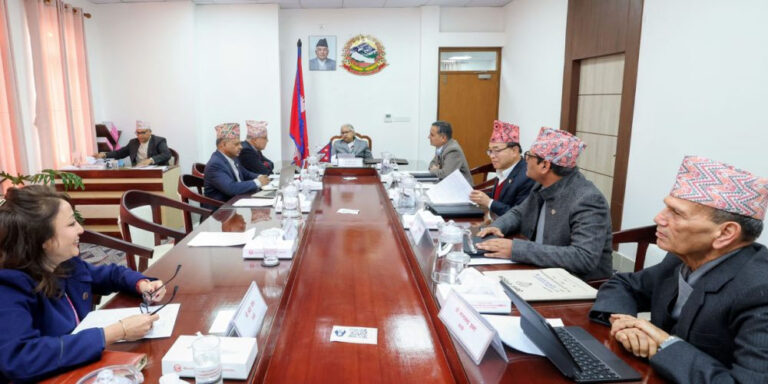 The current image has no alternative text. The file name is: mantriparisadh.jpg