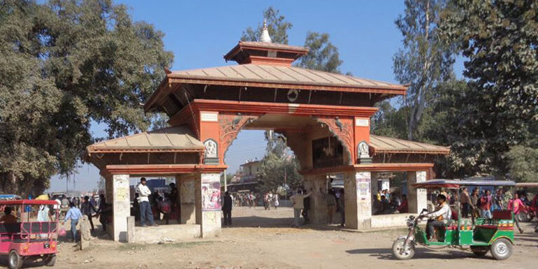 The current image has no alternative text. The file name is: naka.jpg