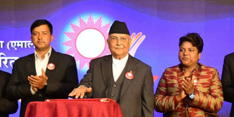 The current image has no alternative text. The file name is: oli-2.jpg