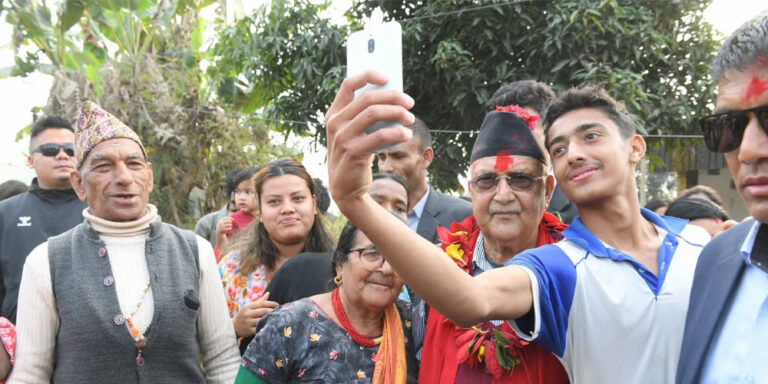 The current image has no alternative text. The file name is: oli.jpg