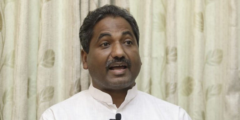 The current image has no alternative text. The file name is: prabhu.jpg