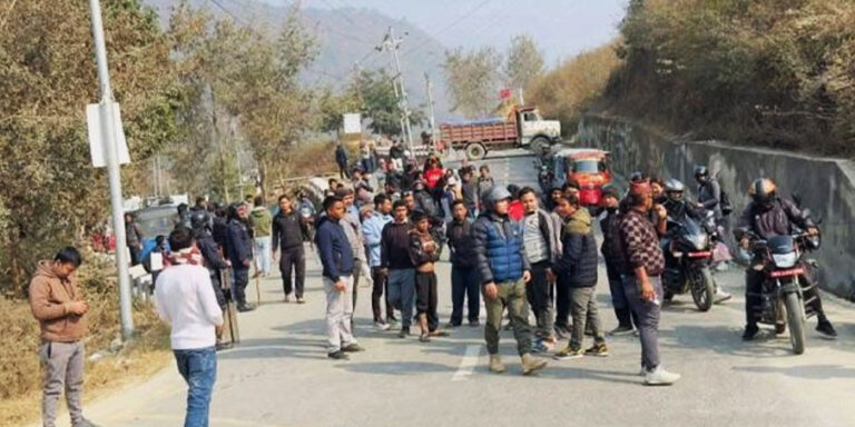 The current image has no alternative text. The file name is: pradarshan.jpg