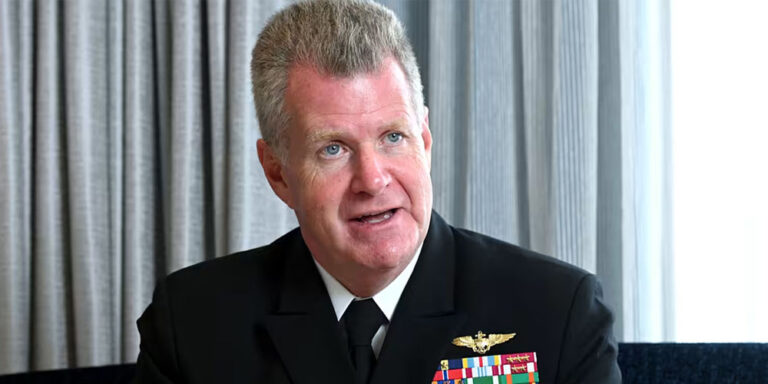 The current image has no alternative text. The file name is: samuel.jpg