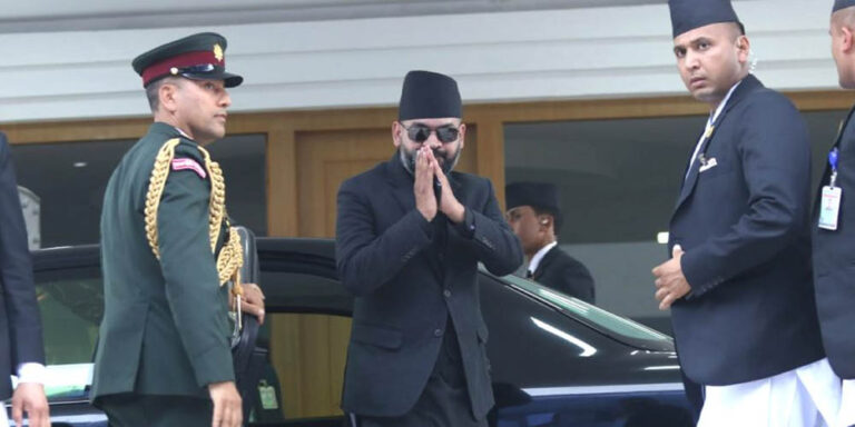 The current image has no alternative text. The file name is: balen-5.jpg