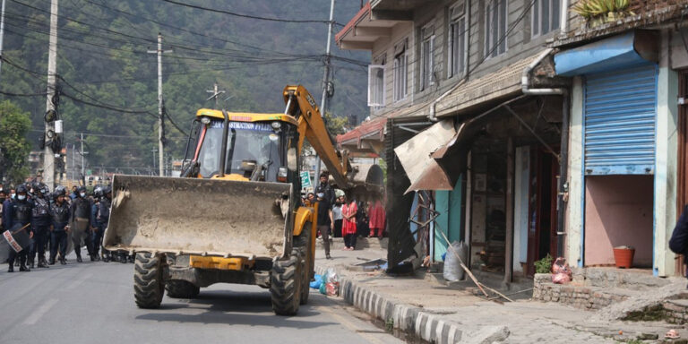 The current image has no alternative text. The file name is: dozer.jpg