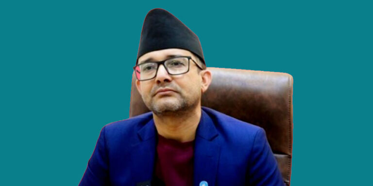 The current image has no alternative text. The file name is: elleted.jpg