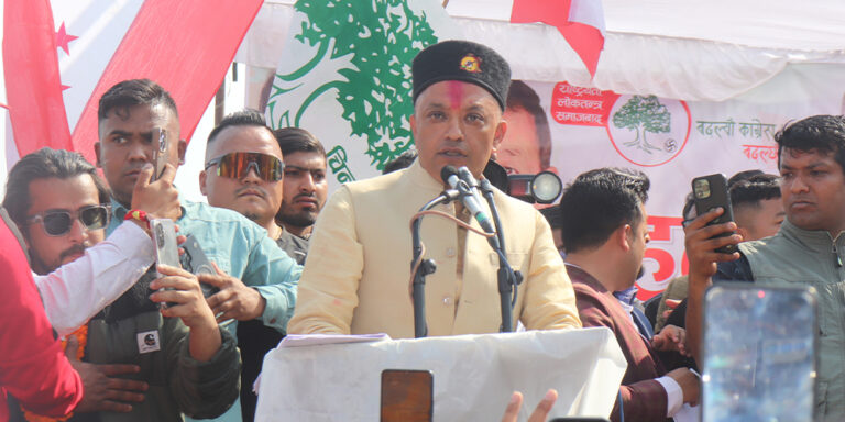 The current image has no alternative text. The file name is: gagan.jpg