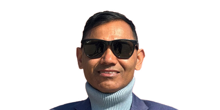 The current image has no alternative text. The file name is: panthi.jpg